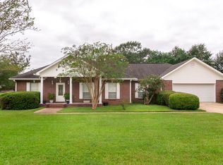 915 Slade Rd, Purvis, MS 39475