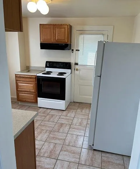 290 Lemoyne Ave #LEMOYNE AVE — Photo 2