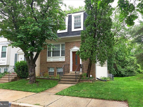 7701 Hiawatha Ln, Rockville, MD 20855
