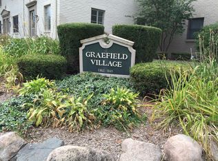 1634 Graefield Rd #77, Birmingham, MI 48009