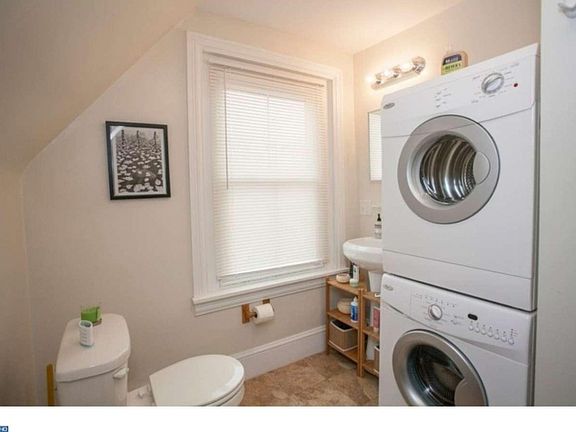 4th image of 130 E 7th Ave APT 3