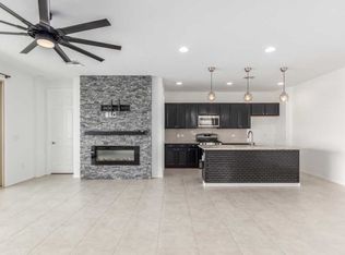 945 W Calle Zoca, Sahuarita, AZ 85629