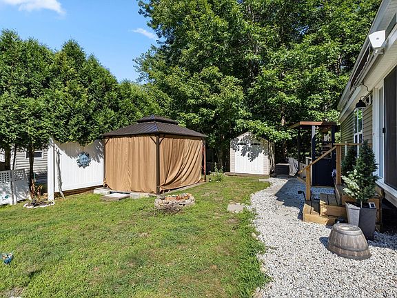 3rd image of 580 Hiltons Lane #81