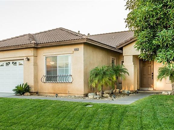 4th image of 6988 Fremontia Ave