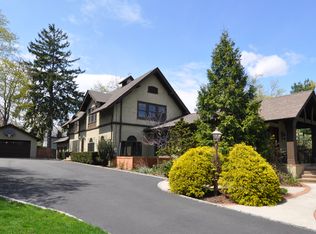 19 Blackburn Rd, Summit, NJ 07901