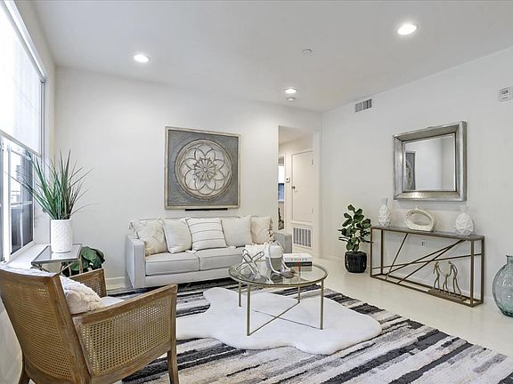 5th image of 642 Bair Island Rd Unit 1013