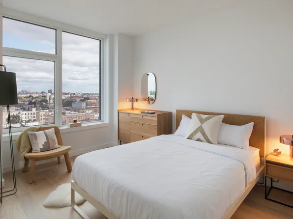 123 Linden Boulevard image 1 of 9