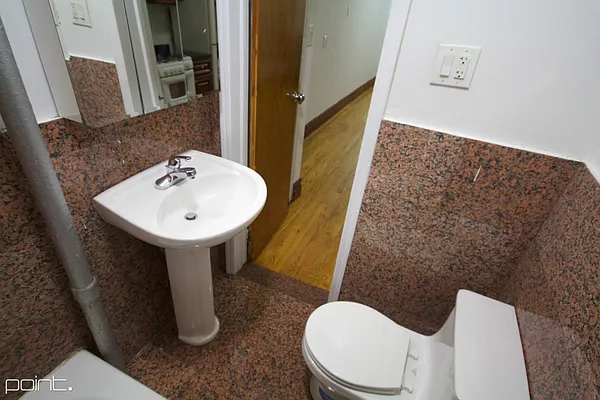 Rented by Point NYC | media 49