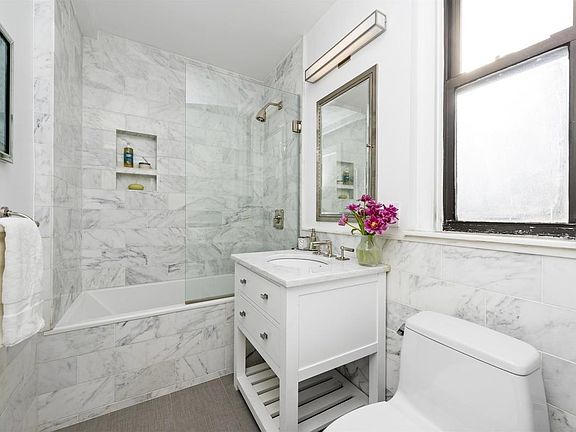 3rd image of 105 W 86th St #14H