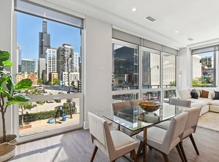 Luxe Suites Chicago Luxury Apartments, Chicago, IL 60607