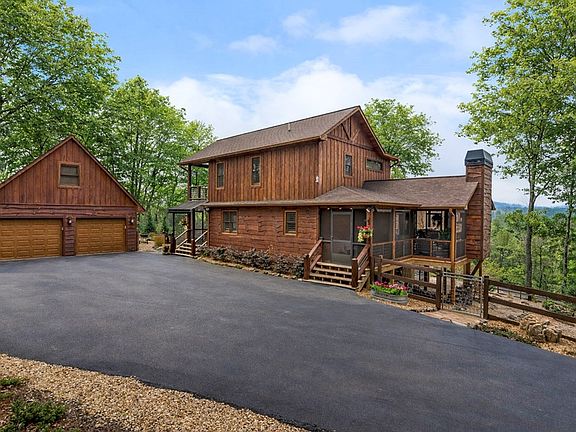5th image of 128 Ridge Brook Dr