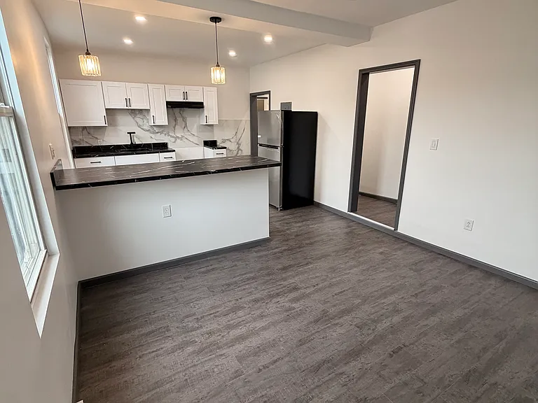 4 S Jardin St #3 — Photo 3