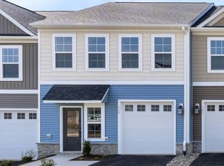 329 Ridgeline Dr, Waynesboro, VA 22980