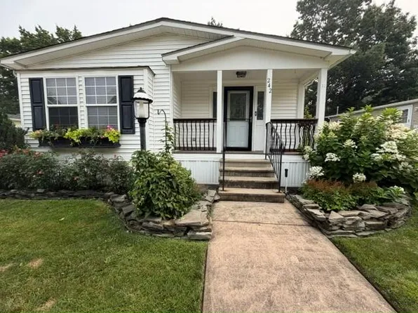 1616 Pennsylvania Ave #242, Vineland, NJ 08361