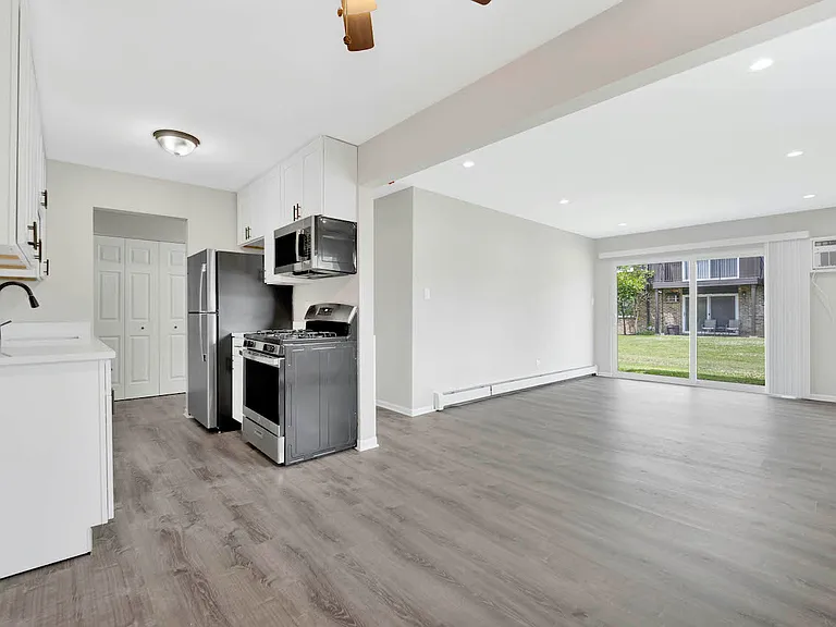 151 W 63rd St #F108 — Photo 2