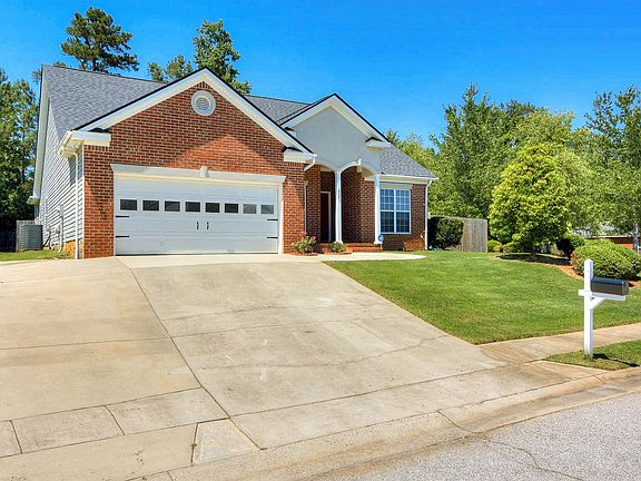 3rd image of 623 Ventana Dr