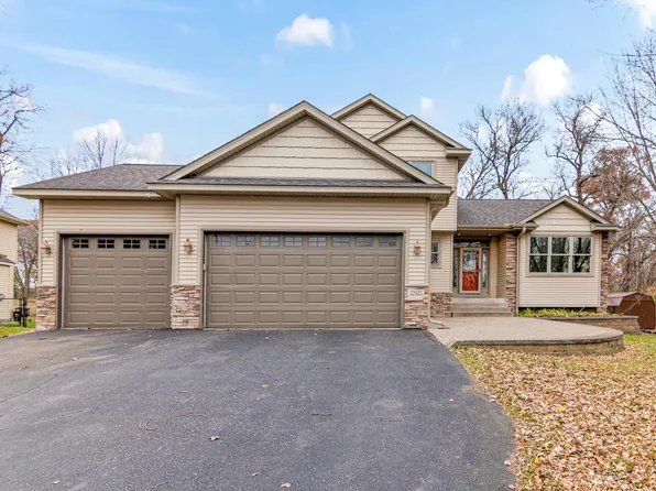 22922 Silverod St NW, Saint Francis, MN 55070