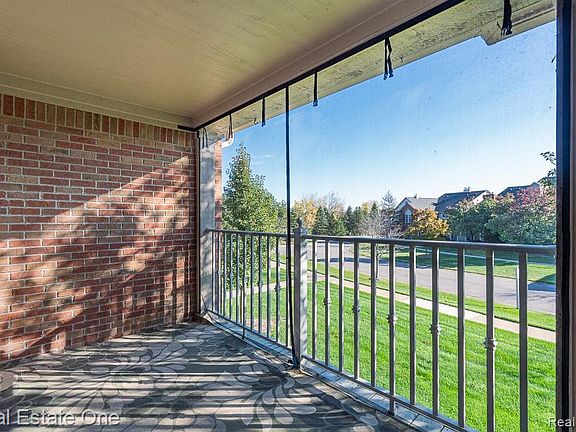 3rd image of 5306 Brookemonte Cir #353