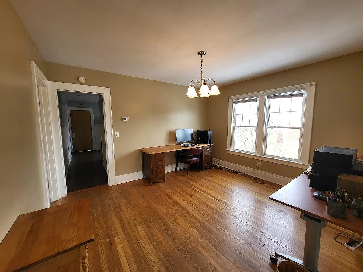 300 Forest Hill Drive - 302 Forest Hill Dr 2nd Flr — Photo 3