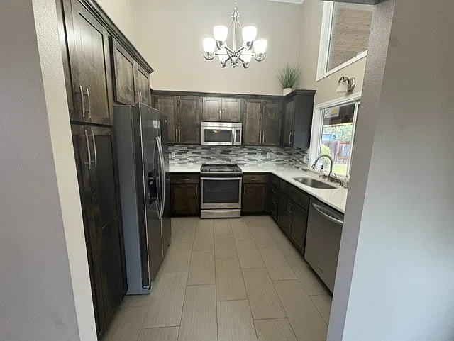 2 bed, 982 sqft, $2,390 — Photo 3