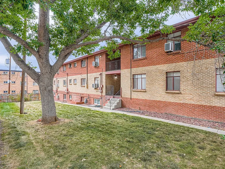 3651 S Cherokee St — Photo 20
