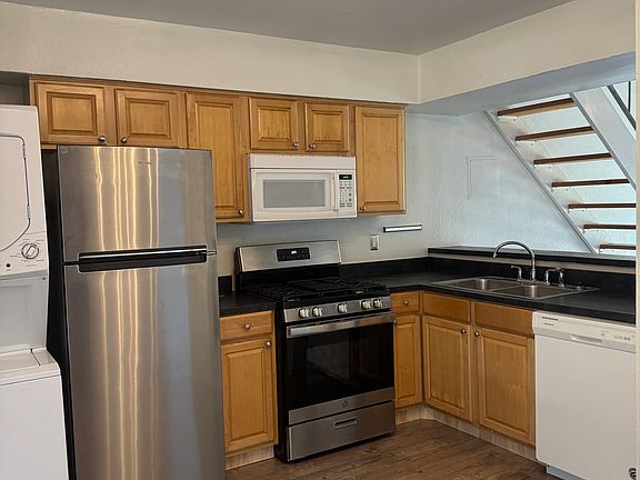 4th image of 3446 Willowrun Dr APT A