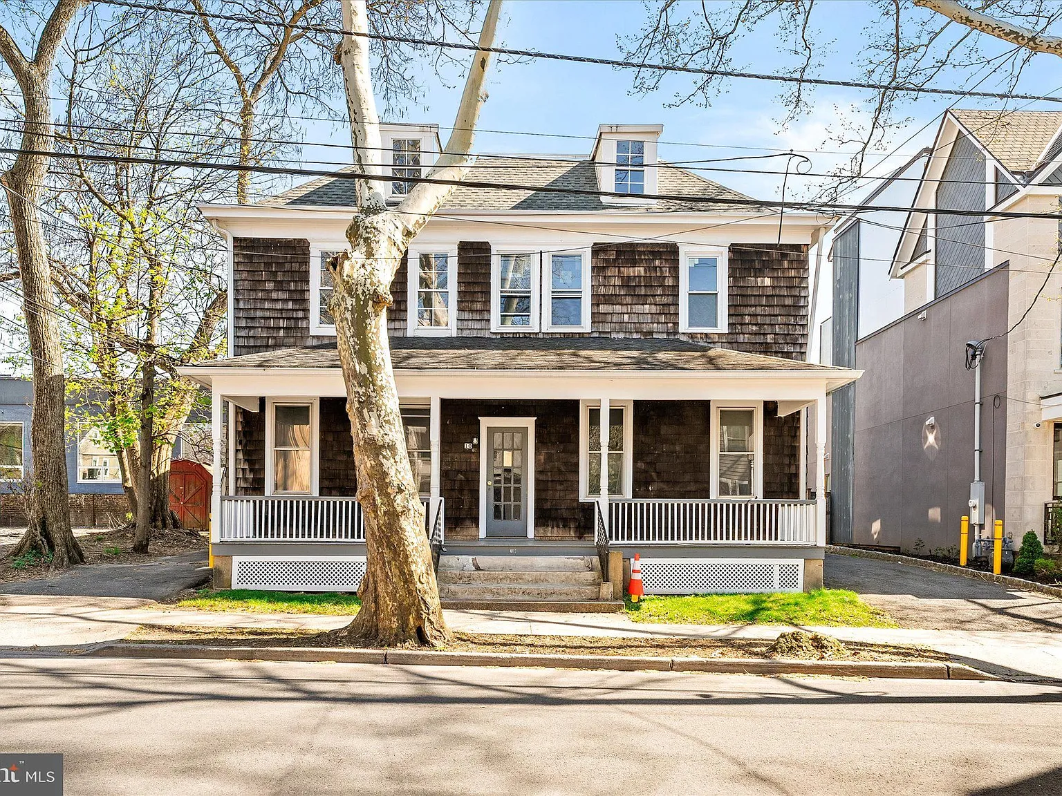 1 bed, $2,500 — Photo 2