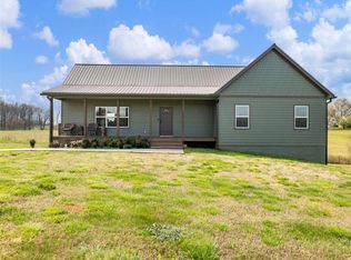 4042 Post Rd, Cleveland, GA 30528