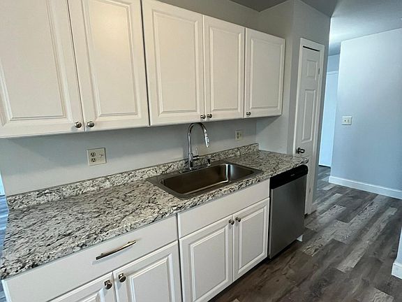 4th image of 91 Tallow Wood Dr