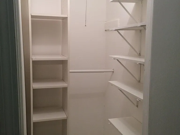 323 S 46th St #1F — Photo 6