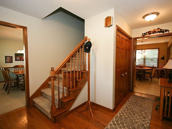 4th image of 51235 Ashley Dr