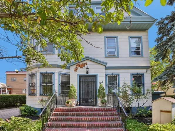 30 Somme St, Newark City, NJ 07105