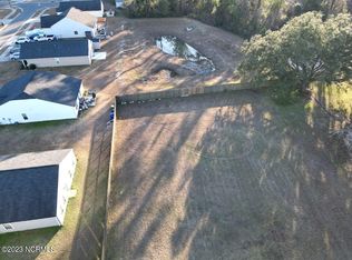 927 Village Rd NE, Leland, NC 28451