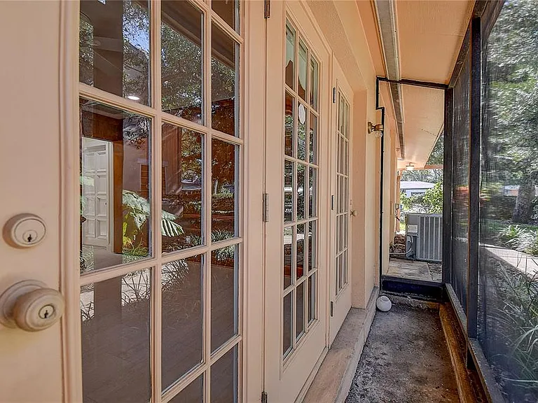 1247 Monticello Blvd N — Photo 12