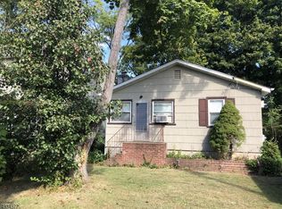 48 Ridgewood Ave, Lake Hiawatha, NJ 07034