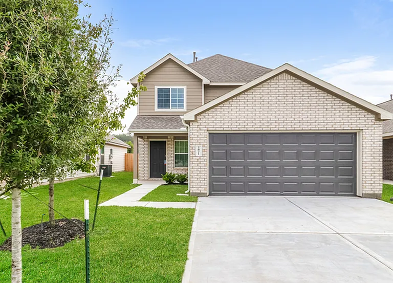 2871 Briggs Dr — Photo 1
