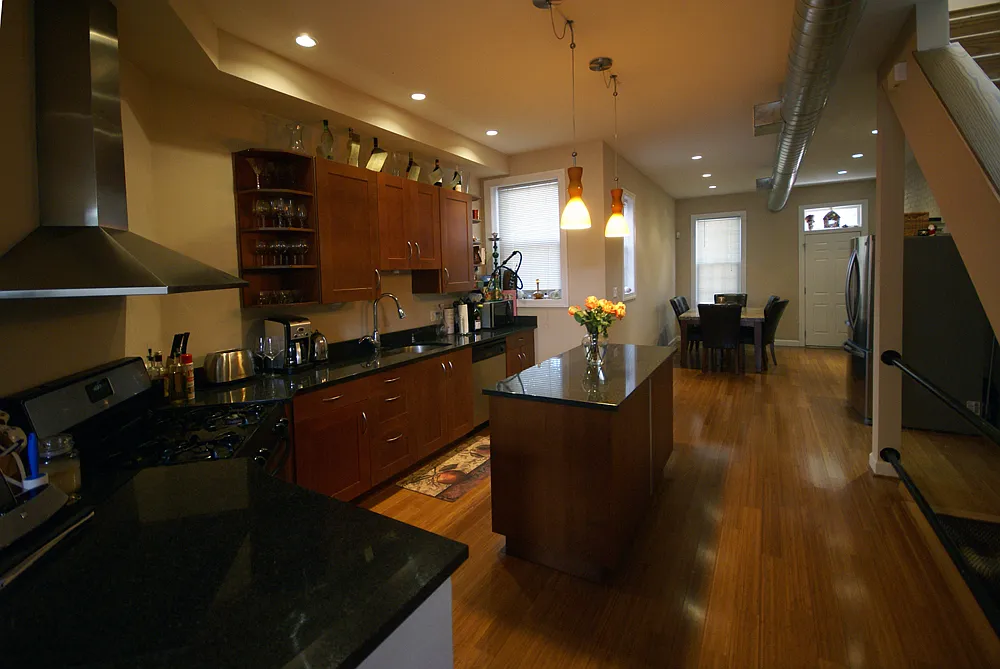 12 Florida Ave NE photo 1