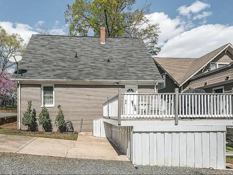 400 Martin St — Photo 24