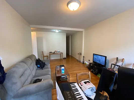 Rented by Mdays Realty | media 4