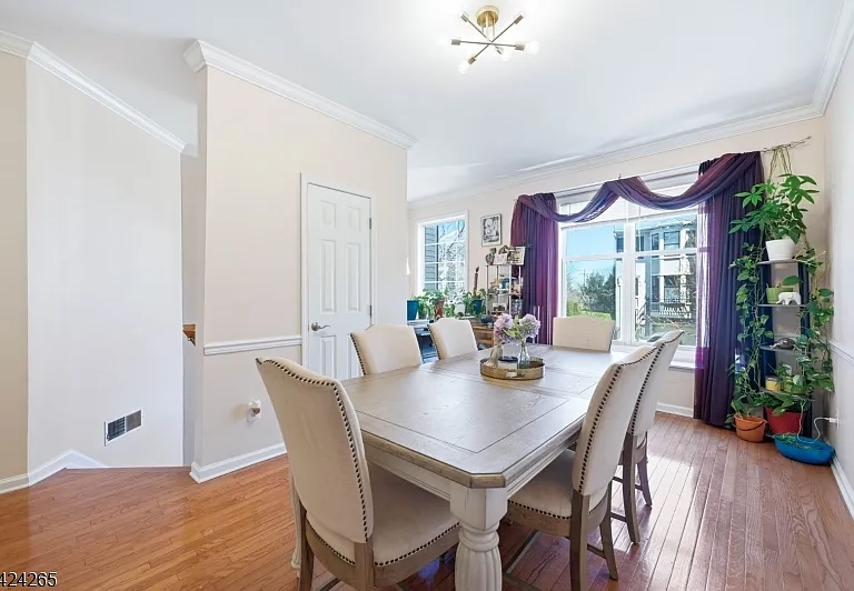 424 Hartford Dr — Photo 13
