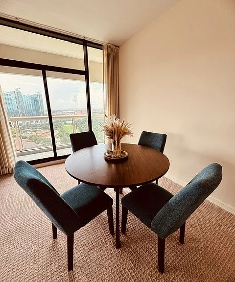 The Parklane — Photo 46