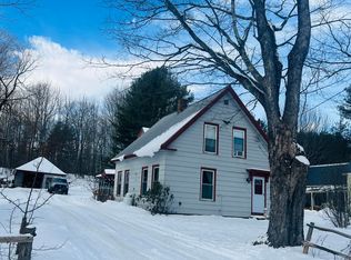18 Center St, Monson, ME 04464