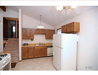 3rd image of 10733 W Woodland Ave