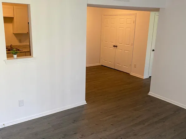 517 Mystic Dr APT B, Greensboro, NC 27406
