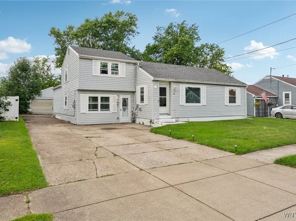 26 Roxborough Ave, Cheektowaga, NY 14225