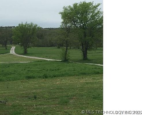 3rd image of S 33rd West Ave