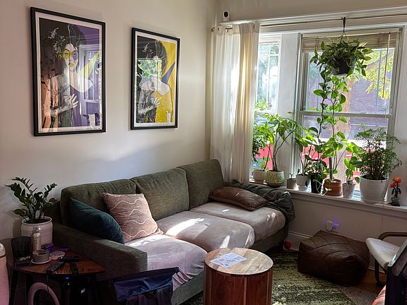 3rd image of 5603 N Wayne Ave #1