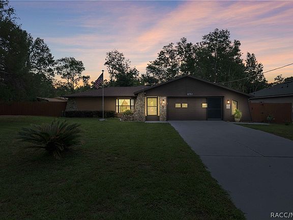 2nd image of 8751 N Amboy Dr