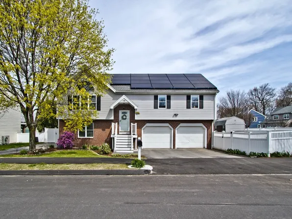 19 Matteo St, Worcester, MA 01606