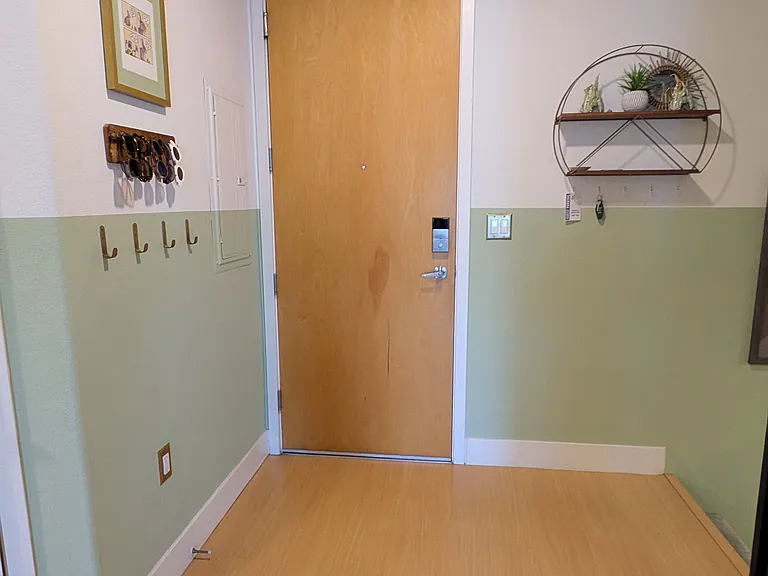 5232 Satsuma Ave #305 — Photo 4